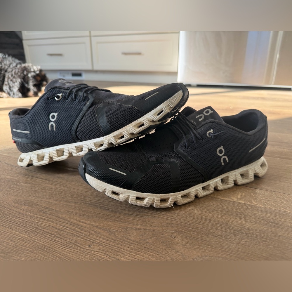 On Running Men's Black and White Athletic Shoes